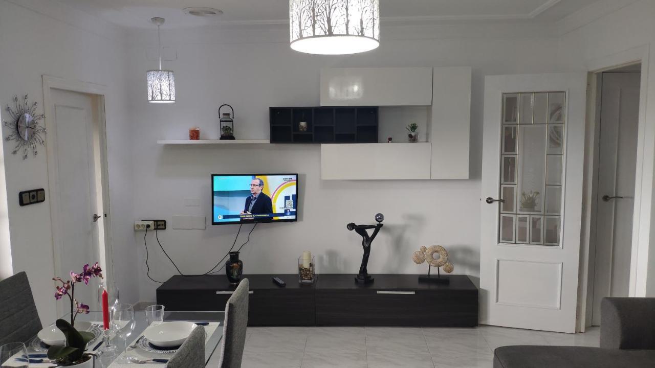 The Triplets Apartment Agres Bagian luar foto
