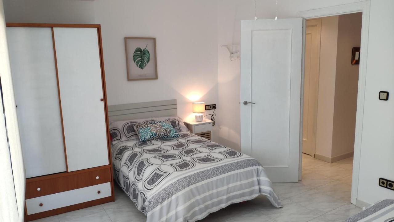 The Triplets Apartment Agres Bagian luar foto
