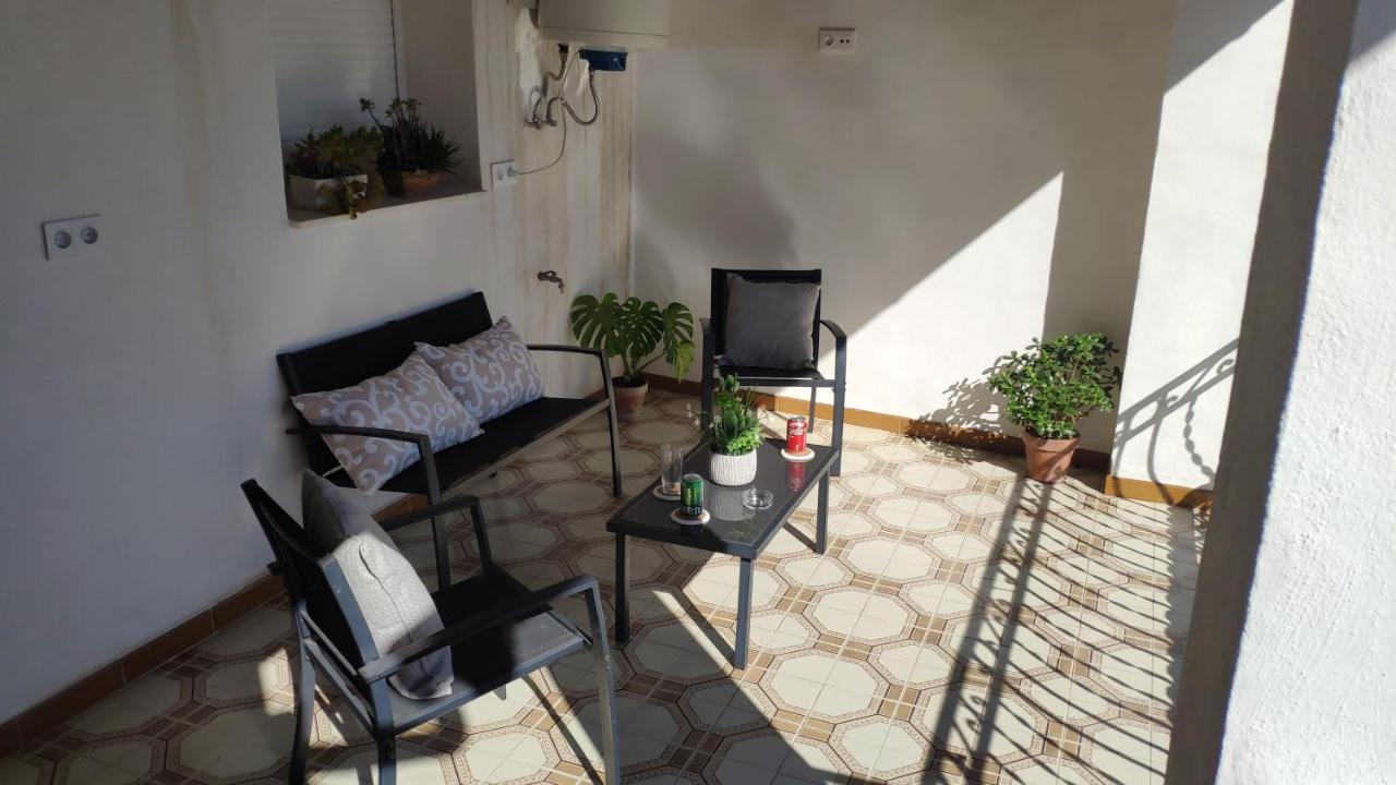 The Triplets Apartment Agres Bagian luar foto