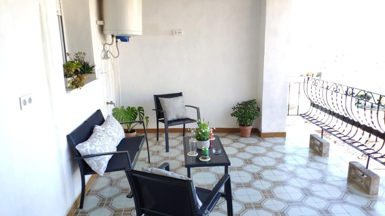 The Triplets Apartment Agres Bagian luar foto